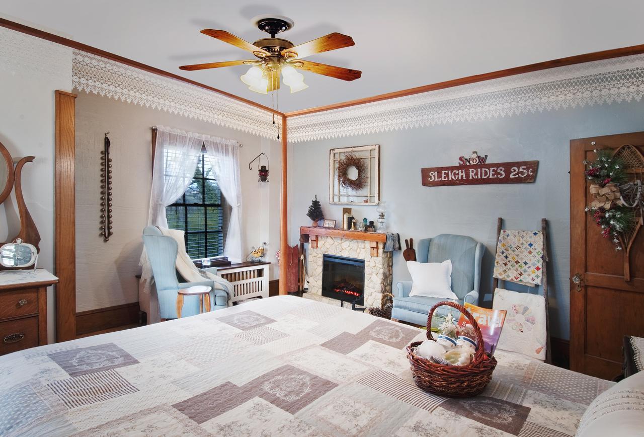 Almost Heaven Bed & Breakfast เวย์นวิลล์ ภายนอก รูปภาพ